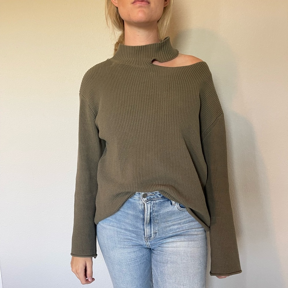 Green sweater